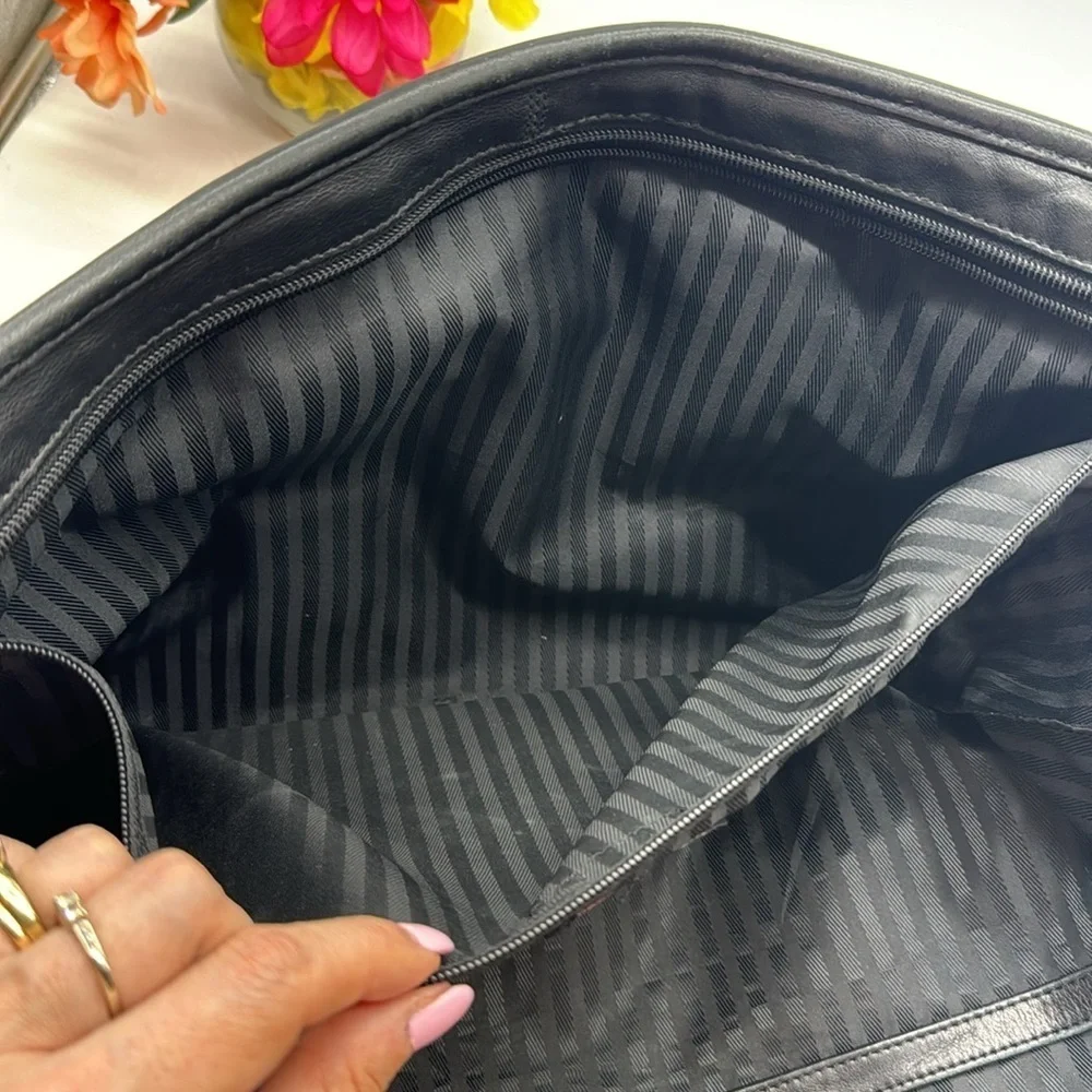 Tumi Black Super Soft Leather Briefcase BP6641B